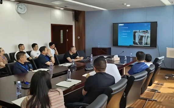 Repair medical senior engineer taught Gansu SPECT/CT quality control training class to help improve the quality control level of nuclear medicine equipment